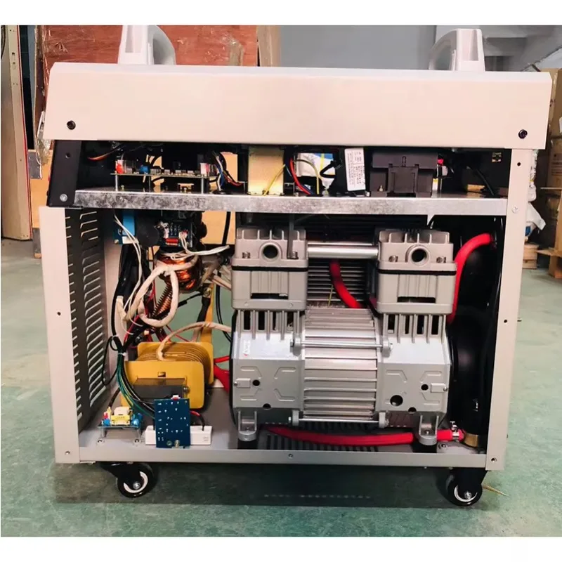 

Плазменный резак CUT-100 со встроенным компрессором