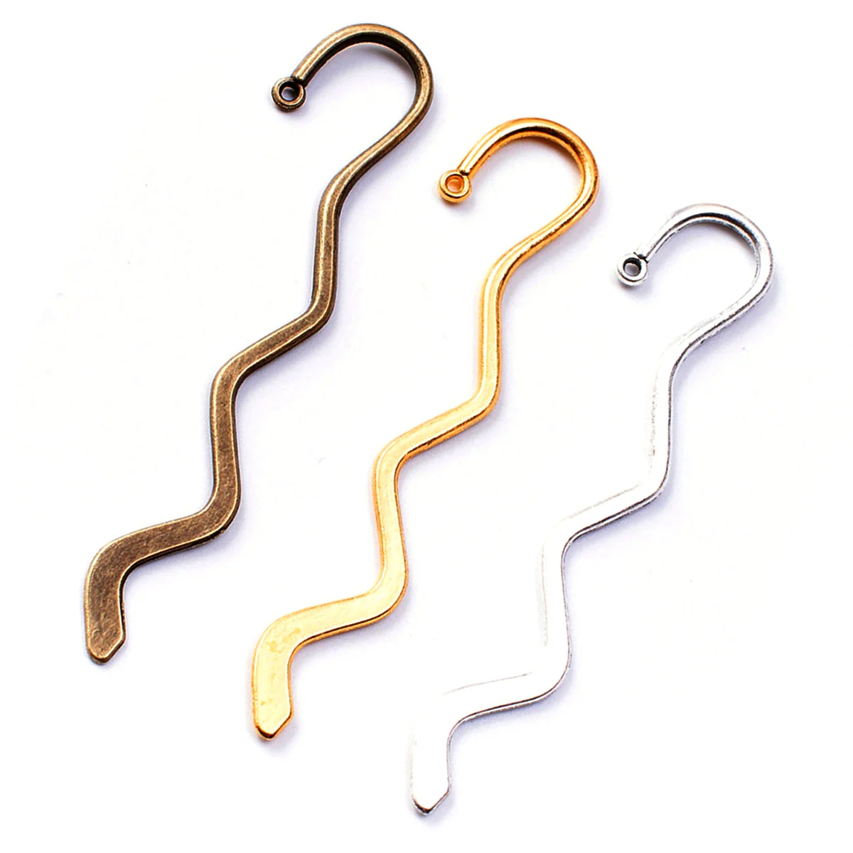 Lesezeichen mit Schlaufe, Wellenbiegung, Metall, Gold, Silber, Bronze, Farben, DIY, 84 mm – Detail 1