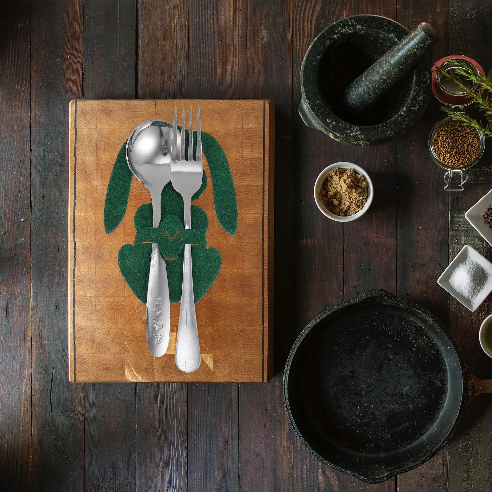 8Pcs Bunny Knife Fork Holder Easter Tableware Cover Cutlery Pocket Party Table Decor Easter Tableware Pocket Cutlery Holder