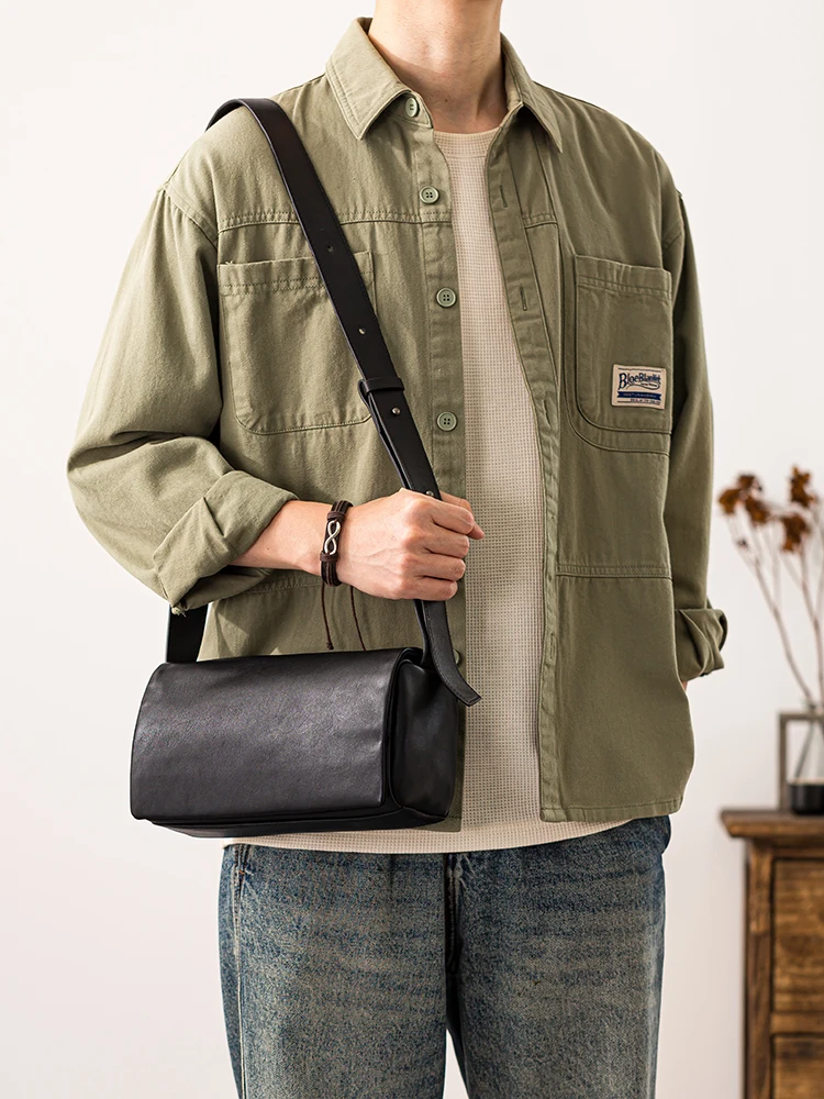 

PNDME simple casual first layer cowhide men black crossbody bag outdoor commuting luxury handmade soft real leather shoulder bag