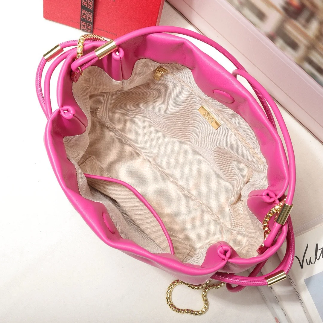 CH Modische Trendige Buchstaben-Bucket-Bag Pendler Casual Schulter-Umhängetasche Leichter Luxus Damenhandtasche – Detail 4