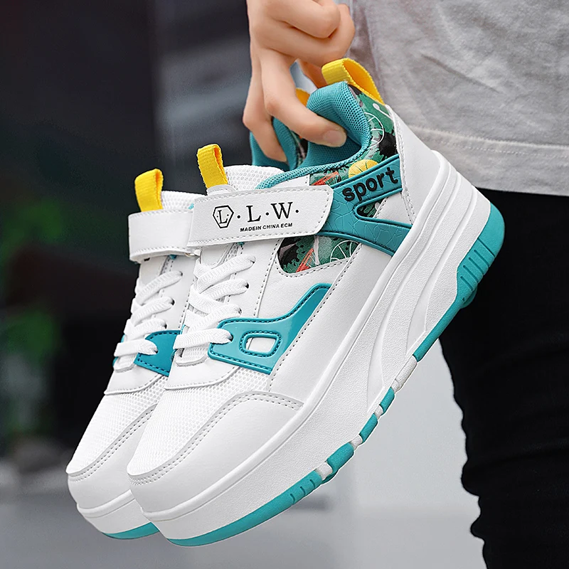 2024 New Children Shoes Boys White Pink Teenager Sport Shoe Girls Brand Designer Kids Unisex Four Wheel Pulley Walking Shoes