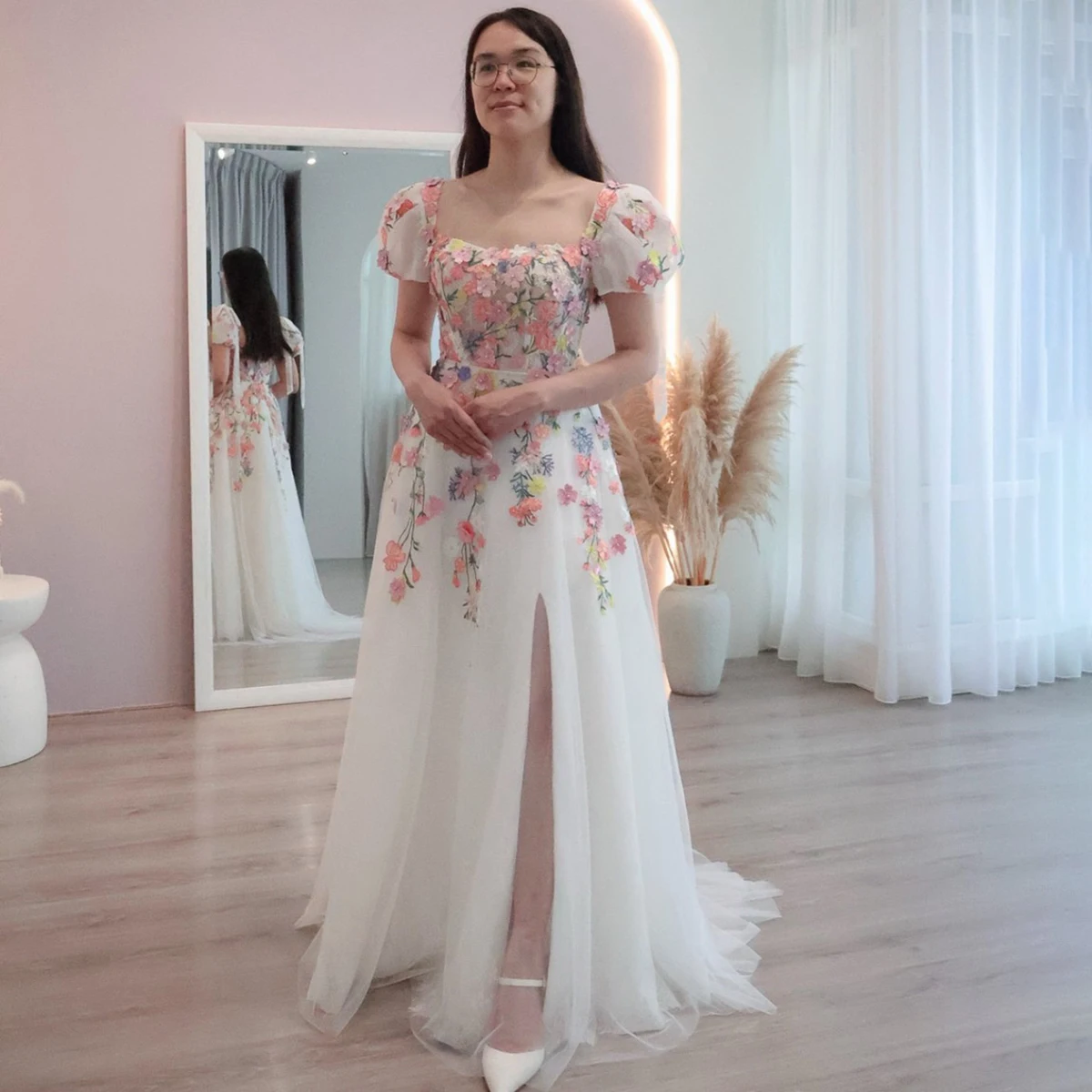 Square Neck Removable Short Lantern Sleeves Wedding Dress Customized Leg Left Slit Embroidered Multicolored Flowers Bridal Gowns