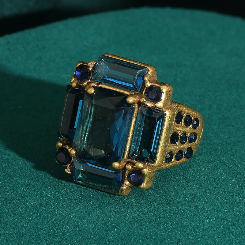 

Antique Square Blue Crystal Rings Gold Plated Jewelry Retro Palace Figurian Accessories For Lady 2026 Valentine's Day Gift