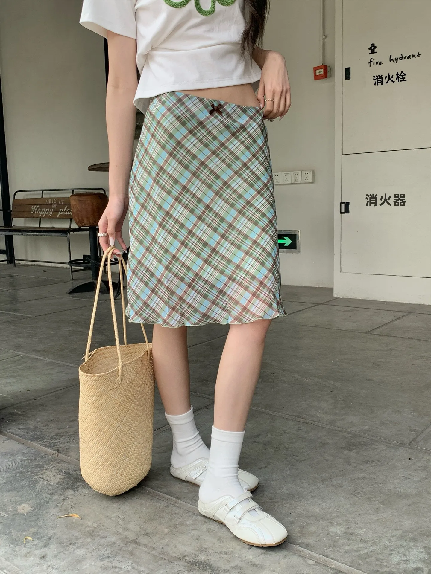 

Ретро-юбка миди А-силуэта в зеленую клетку с завышенной талией, облегающая, для женщин, новая весенняя модель, для повседневных прогулок по городу