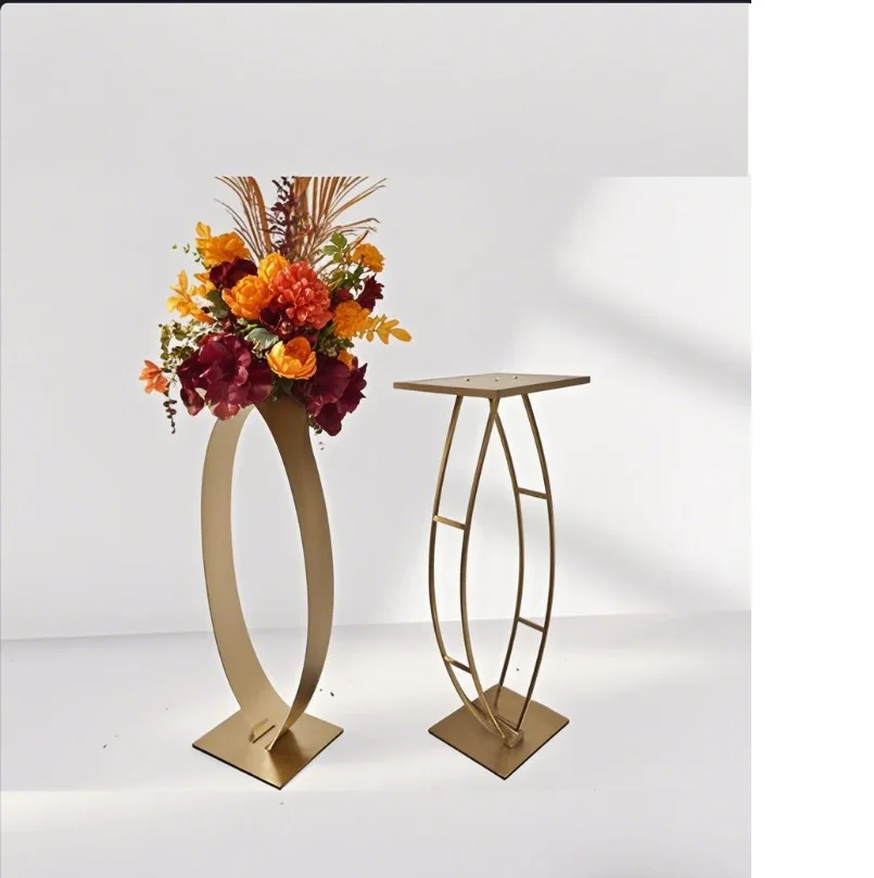 Neuer goldener Blumenständer, Hochzeitsdekoration, Hochzeitsleitfaden, Dekoration für das Hochzeitszentrum – Detail 3