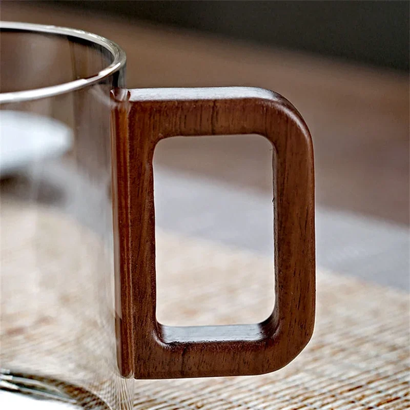 400ml Heat Resistant Glass Tea Cup With Wooden Handle Puer Filter Cups Tea Water Separation Mug Kung Fu Tea Cup Set
