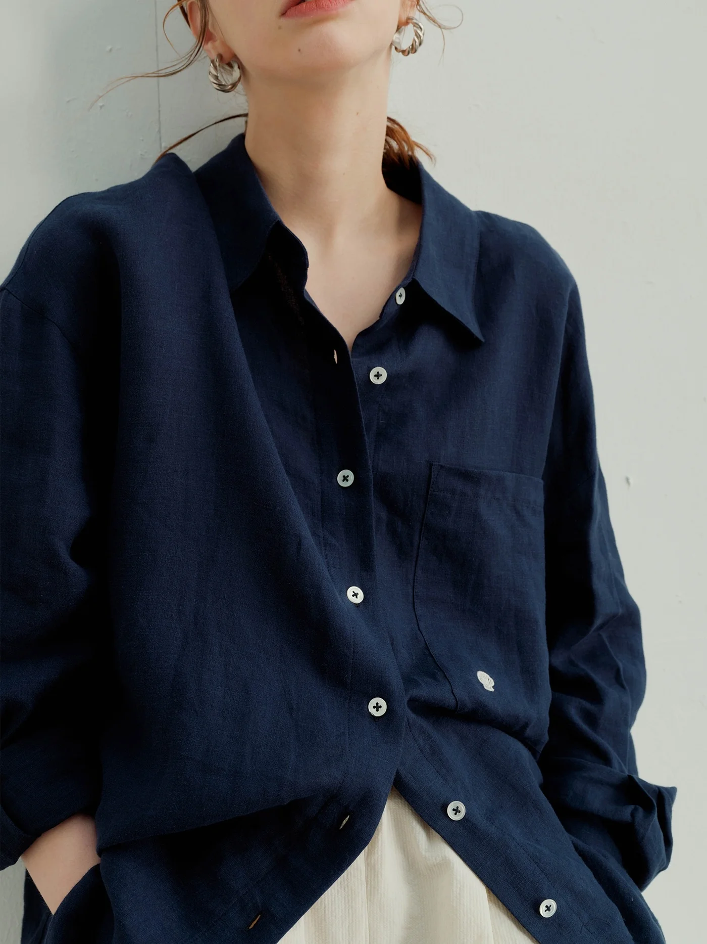 

Новинка ранней весны 2024 года: Льняная рубашка Inc Store Salt Sink с двухцветной вышивкой, без силиконового покрытия, свободного кроя, с длинными рукавами