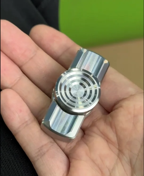 Mod 2.0 stainless steel body with titanium lock and gold matching