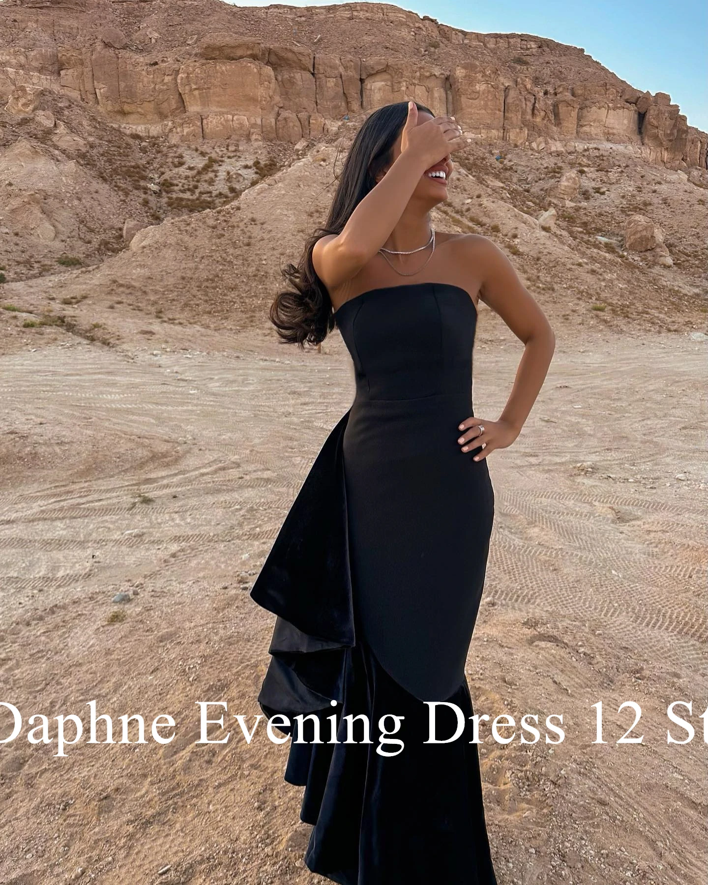 فساتين سهرة كلاسيكية مخصصة حورية البحر بدون حمالات من القطيفة ثنيات مزاجية سوداء سويب تراين فيستدو دي فيستا رداء السهرة