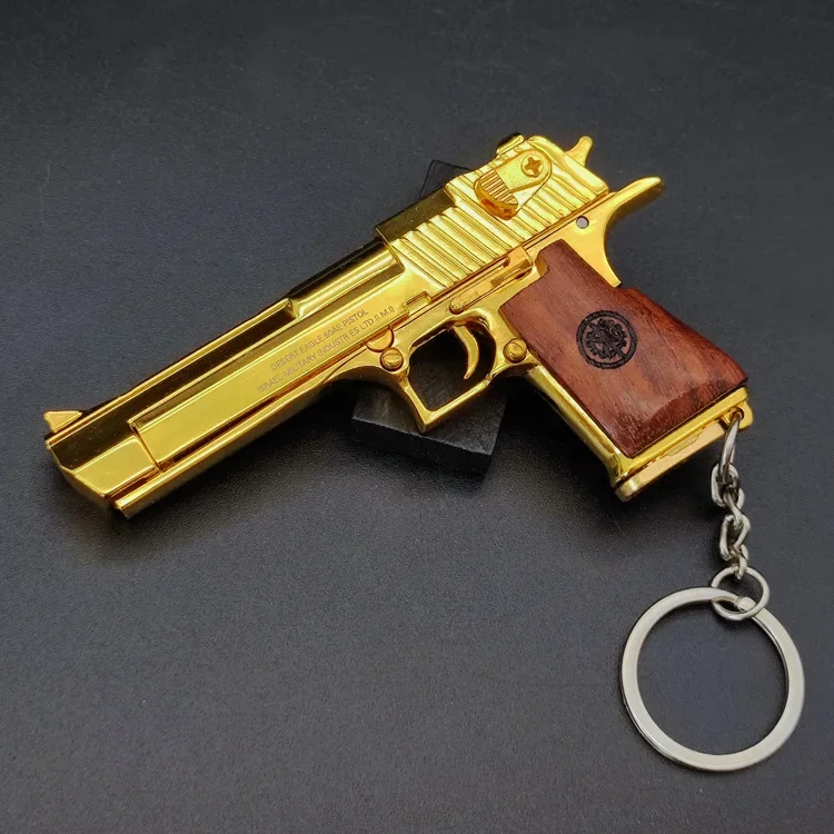 1:3 Solid Wood Handle Gold Desert Eagle Metal Gun Model Keychain Pendant Can Not Shooting Boy Birthday Gifts