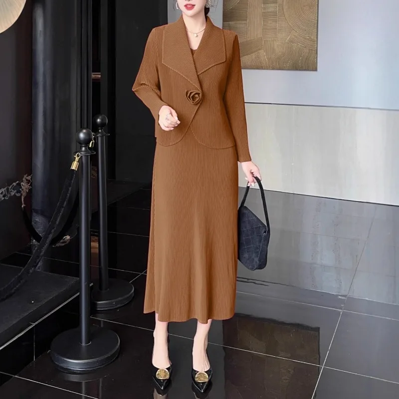 

Pleated Women's Long Sleeve Jacket Miyake 2025 Autumn and Winter New Suit Lapel Short Cardigan Inner Sleeveless Vest Dress Set