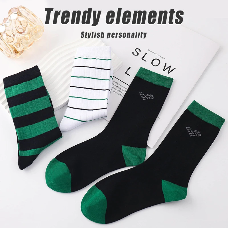 

1Pair/2paris New Men's Cotton Medium Sleeve Comfortable Non abrasive Fashion Autumn Winter Sports Letter Stripe Harajuku Socks