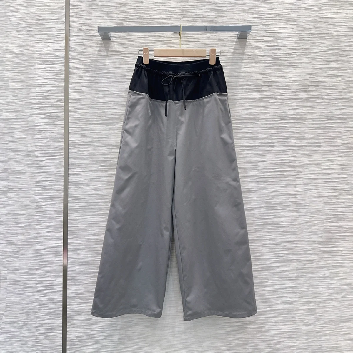 2026 high-quality women's color blocked elastic waist wide leg casual pants--2691527