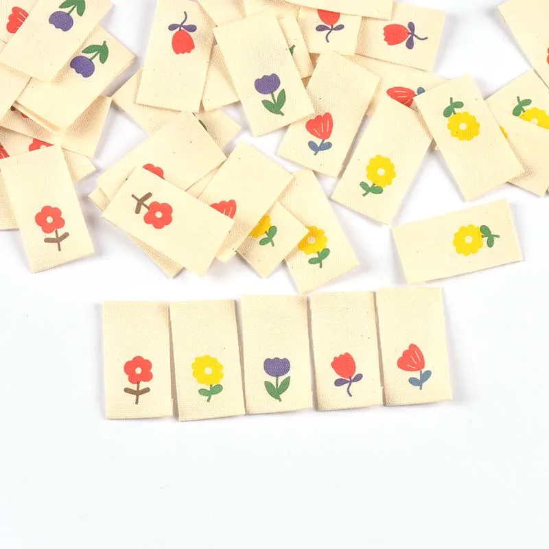 50pcs Colorful flower Printed Labels For Garment Sewing Accessories DIY Handmade Hats Bags Crafts Supplies Clothing Tags c3616