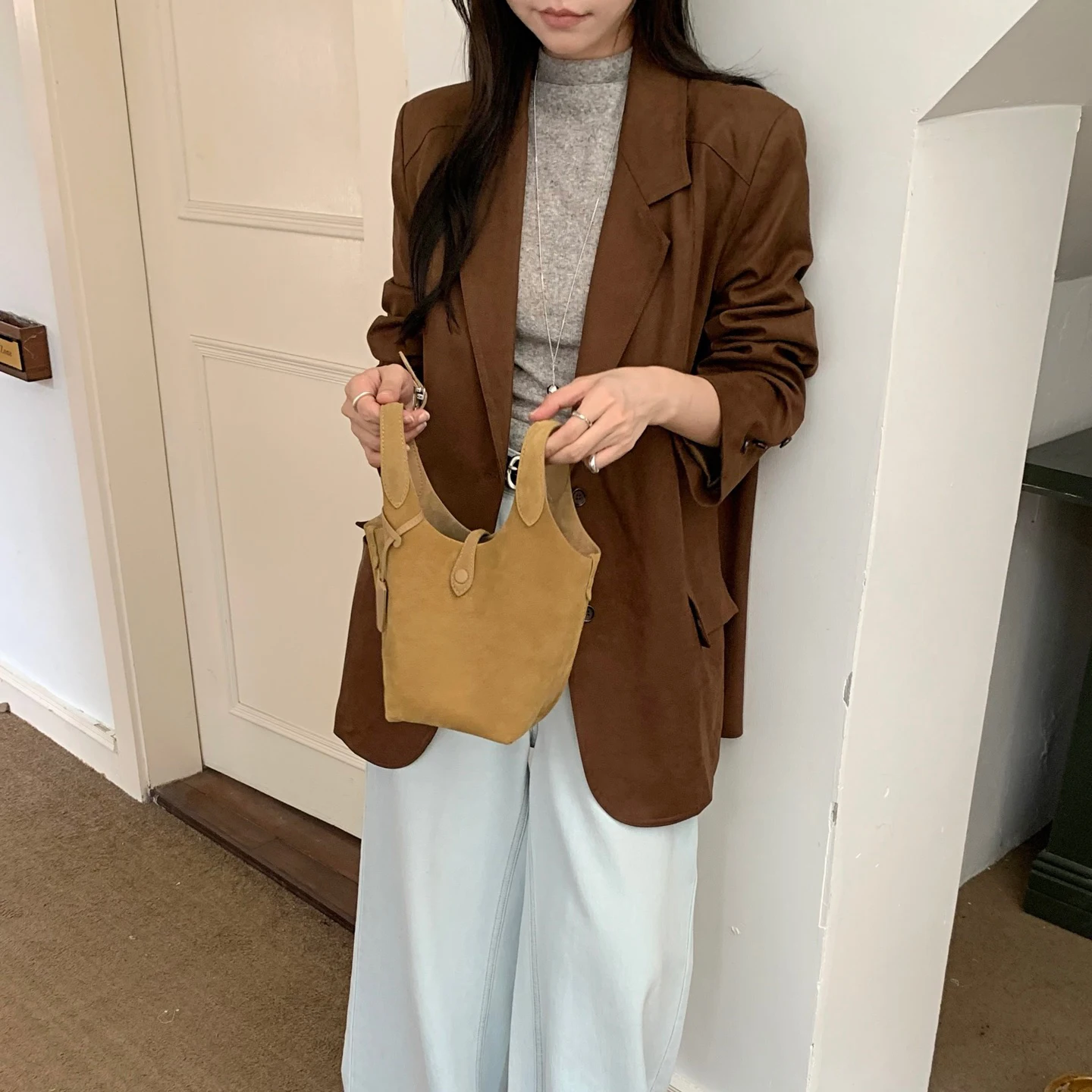 مناسبة متعددة الاستخدامات تستخدم مثالية لأي مناسبة، ينقل حقيبة اليد هذه بدون خياطة من خلال الليل مع راحة. لين جلد طبيعي #2