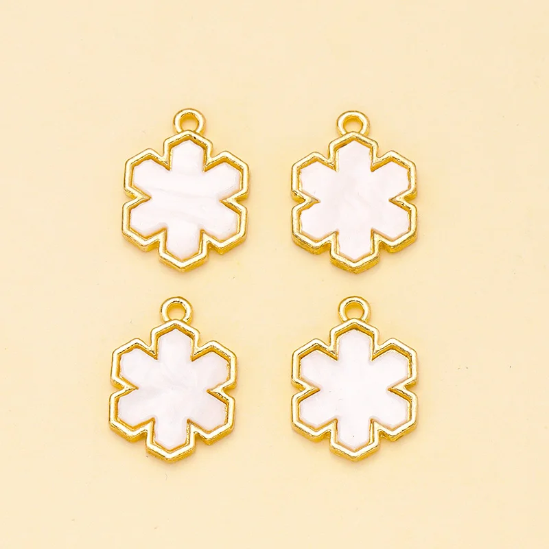 10Pcs New Mix Charms White Acrylic Butterfly Bear Flowers Wisiorki do tworzenia biżuterii DIY Cute Earrings Naszyjnik Akcesoria