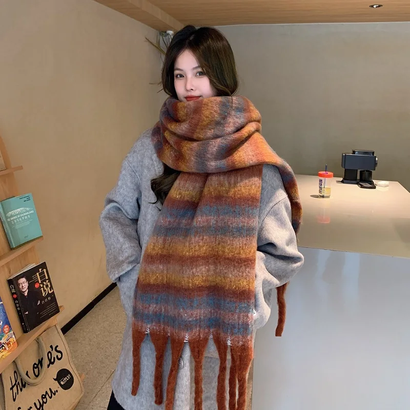 Korean version of the new female autumn-winter vintage gradient color striped scarf student neck thickened warm shawl