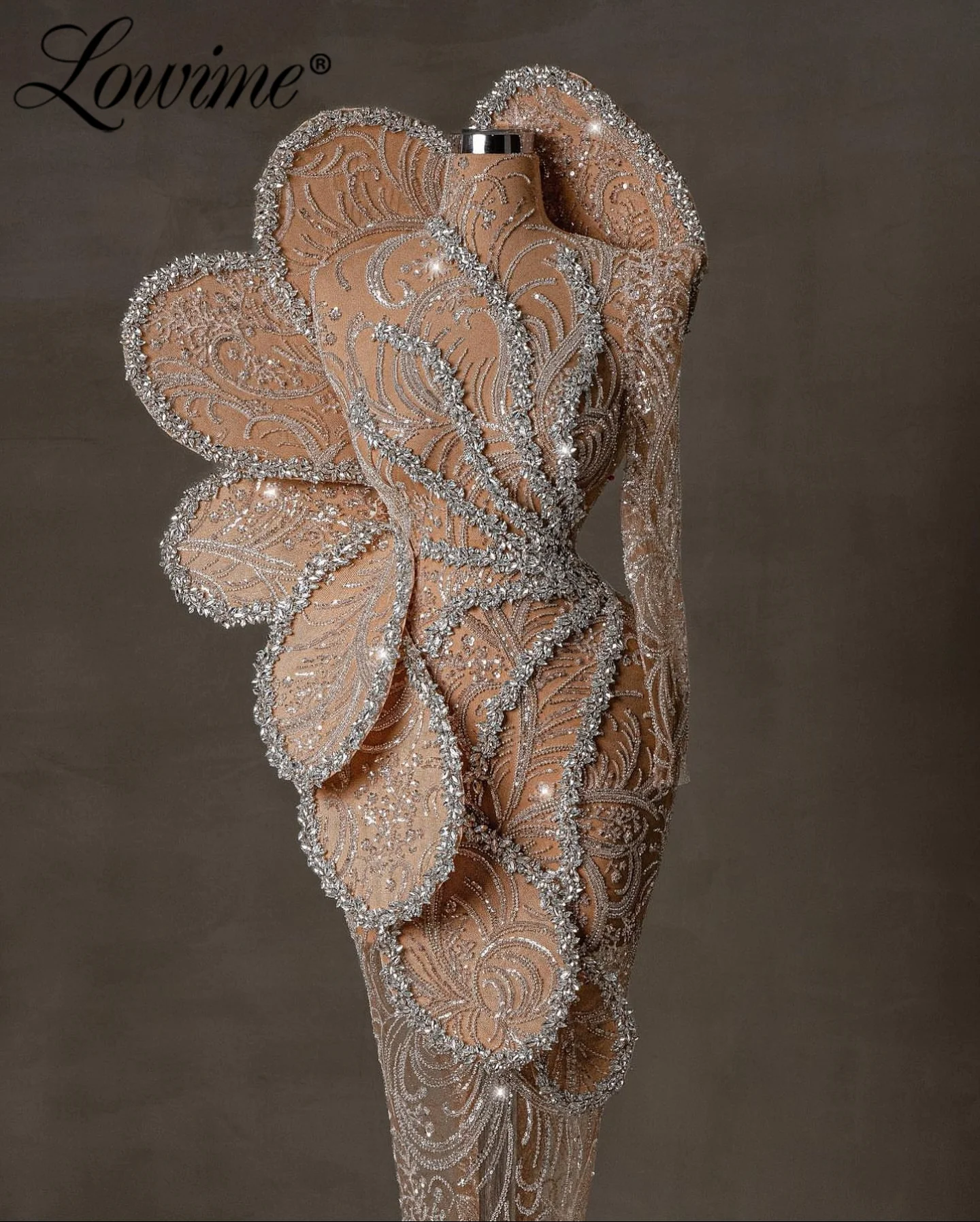 

Gorgeous One Shoulder Champagne Evening Dresses 2026 Crystals Long Sleeve Wedding Party Gowns Customized Arabic Prom Dress Robe