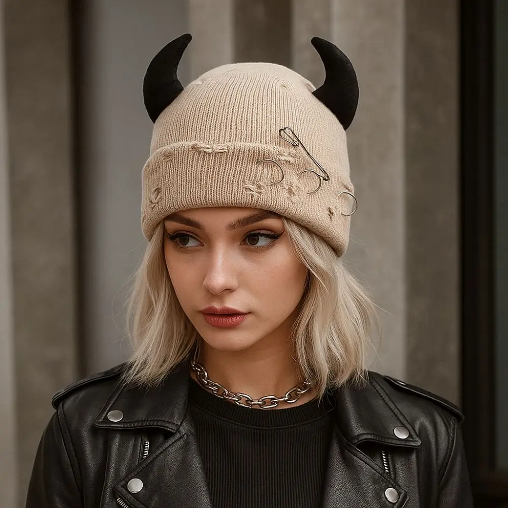 Personality With Devil Horns Winter Knitted Beanie Pin Decoration Warm Distressed Skull Cap Solid Color Funny Dome Hat Men Women