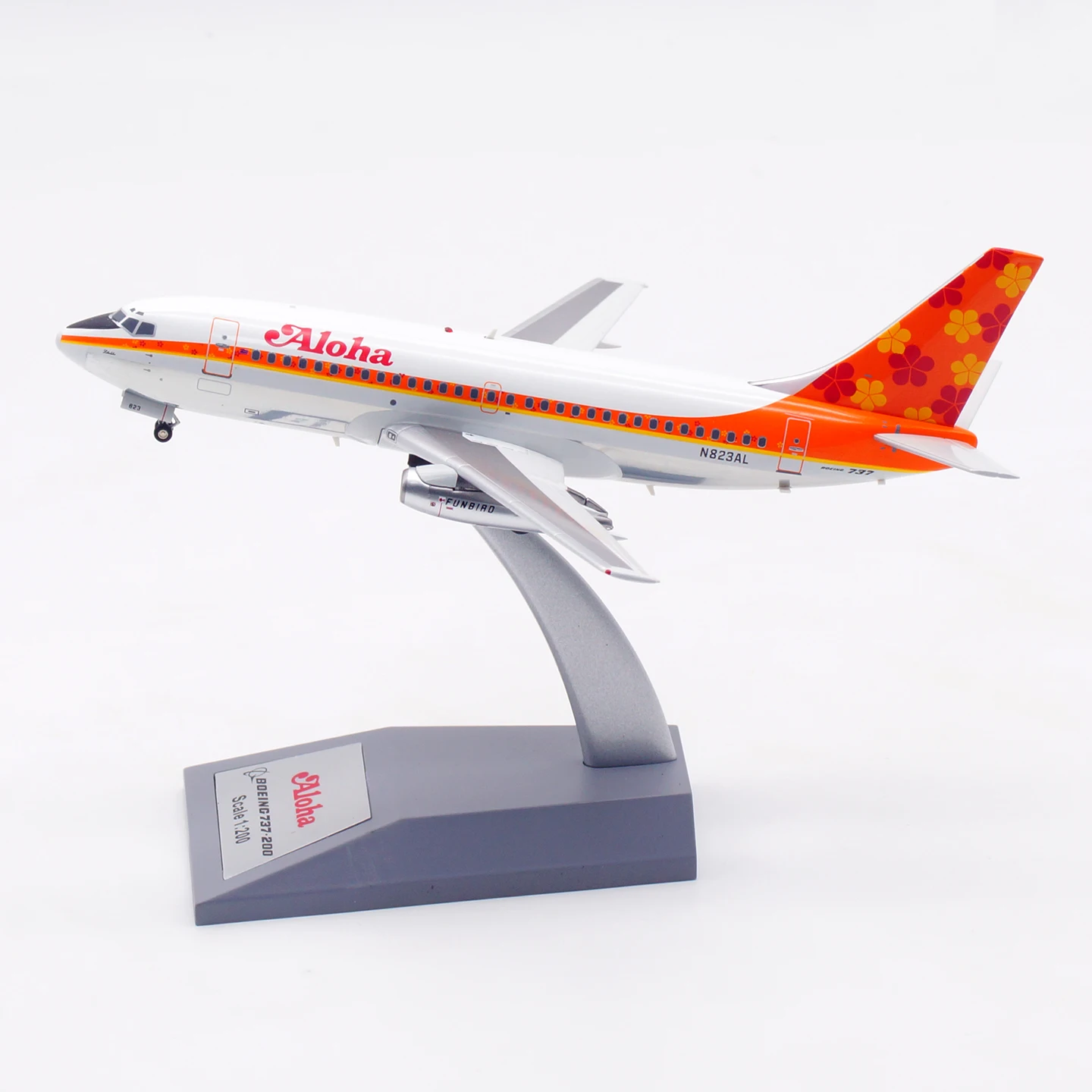 

IF732AQ0924P Коллекционный самолет из сплава в подарок, INFLIGHT 1:200 ALOHA AIRLINES «Полированная» Boeing B737-200 Литая под давлением модель самолета N823AL