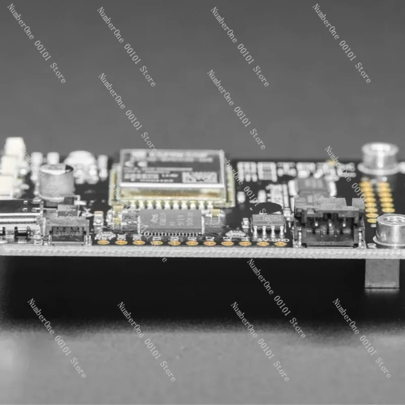 adafruit-matrixportal-m4-hub75-led-matrix-driver-board-plug-and-play