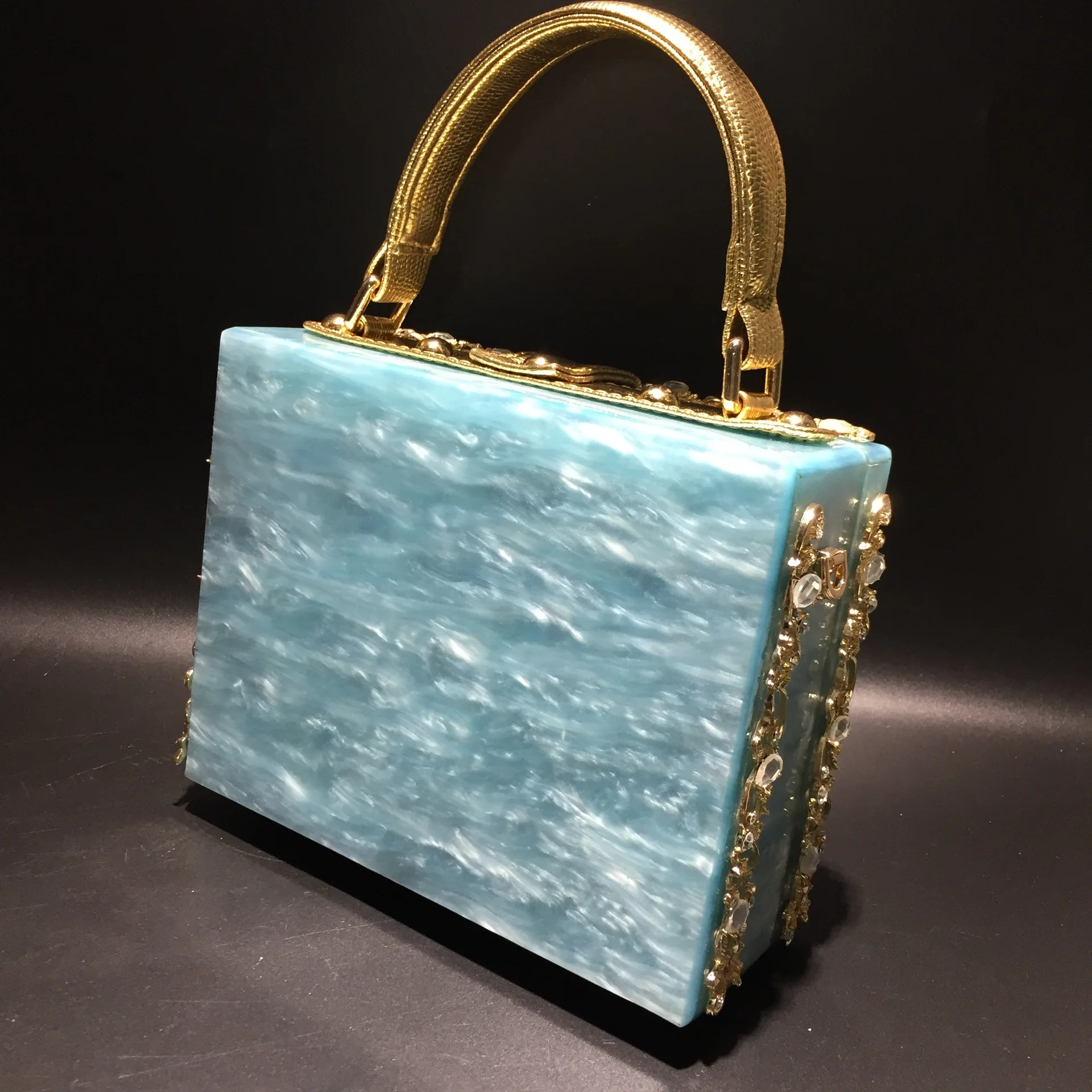 Acrylic banquet bag, hollow metal carving with diamond inlay, handbag, single shoulder, sloping back for ladies