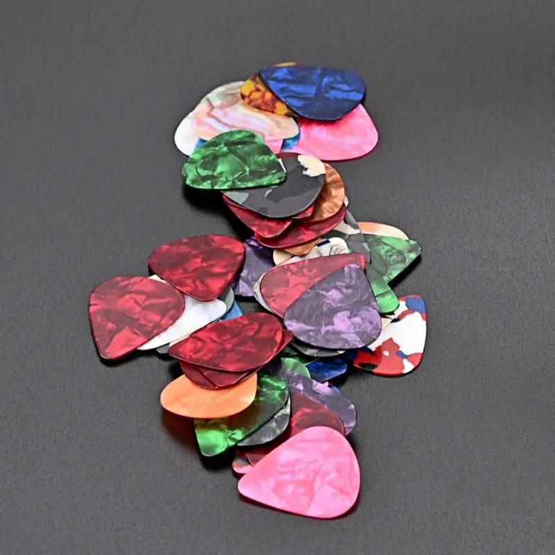 F68F 50x 0.7mm Guitar Picks Professional Celluloid Guitar Picks Triangle Guitar Pick