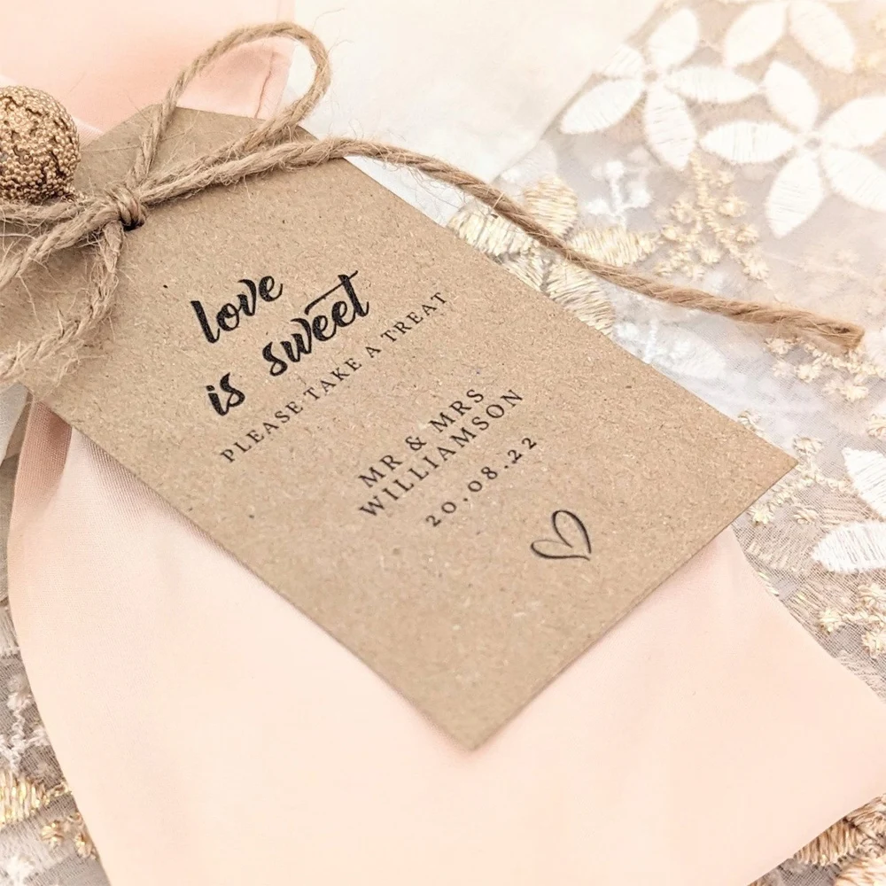 Personlized 50pcs wedding favour tags printed for you names and date take a treat favour labels for your wedding guest tables