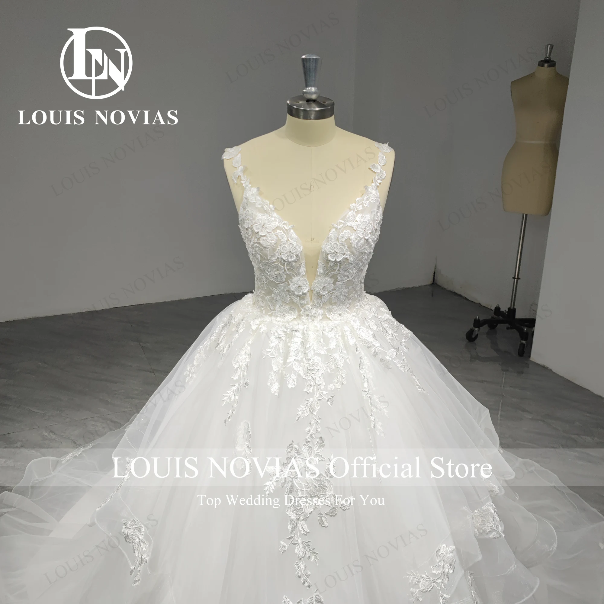 

LOUIS NOVIAS Beach A-Line Wedding Dresses For Women V-Neck Bead 100% Real Photo Spaghetti Straps Wedding Gown Vestidos De Novia