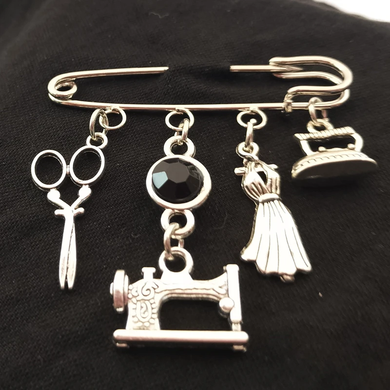 New fashion scissors, clothing sewing machine, brooch, brooch jewelry for fashion designers to use