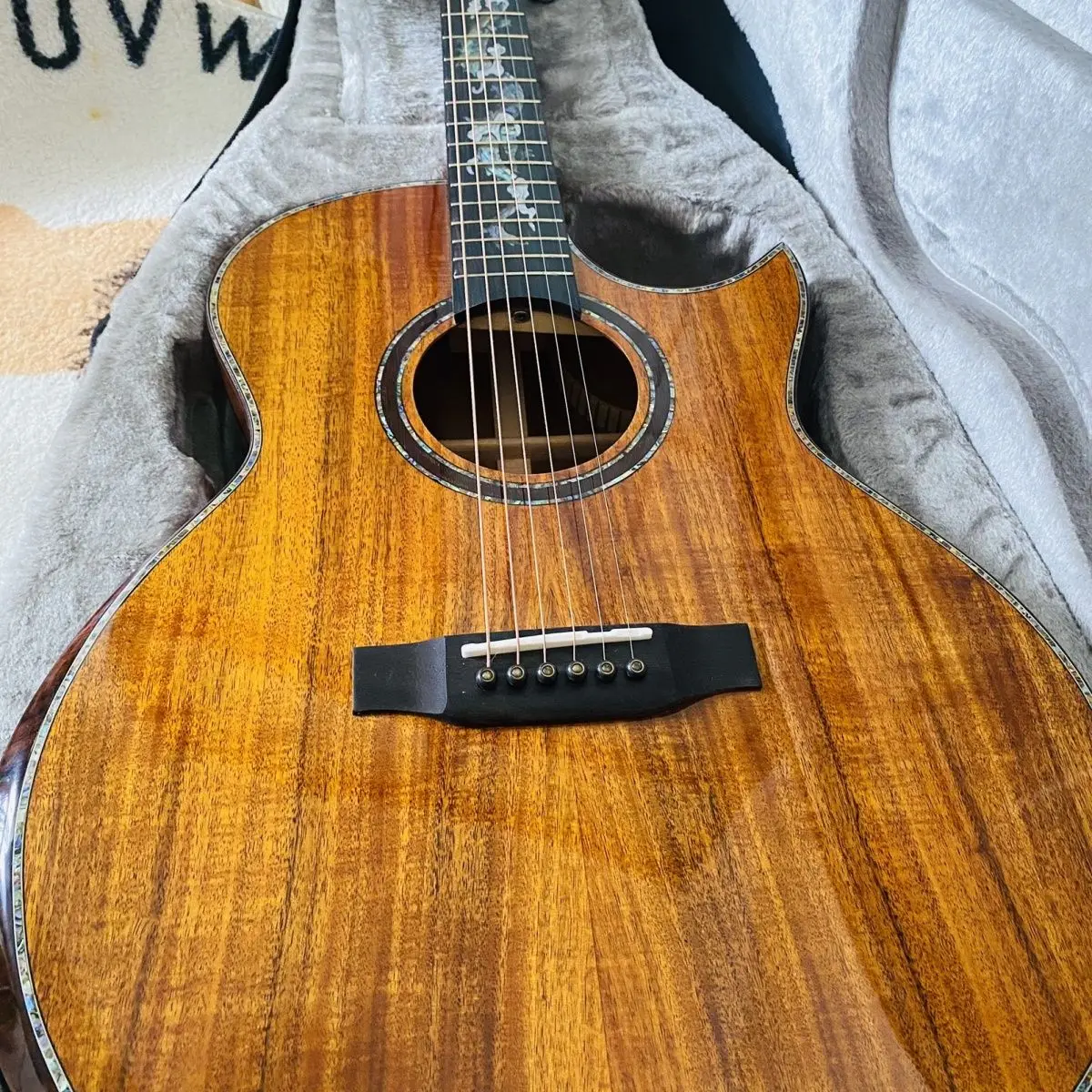 

Ready To Ship High Quality All Solid Koa Wood 40-Inch Cutaway Style Acoustic Guitar