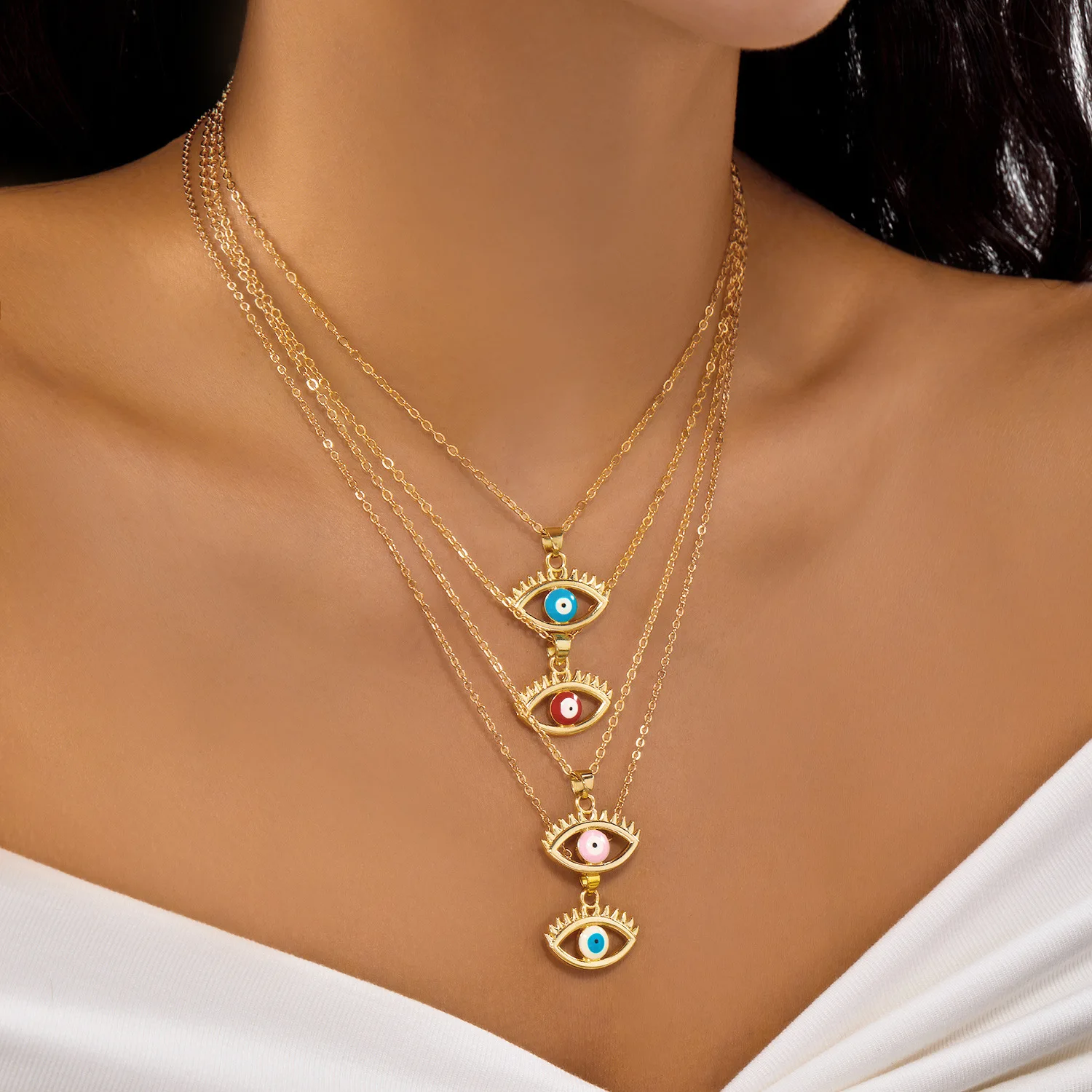 

Golden Chain Devil's Eye Pendant Necklace Women's Fashionable Trendy Hair Accessory Niche Luxury Necklace