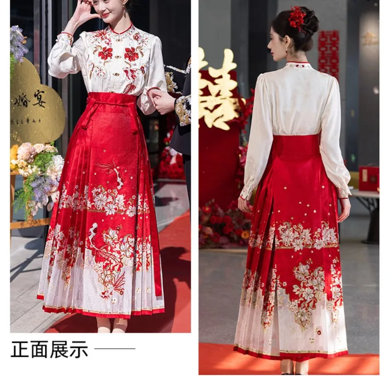 New wedding set couple dress toasting style