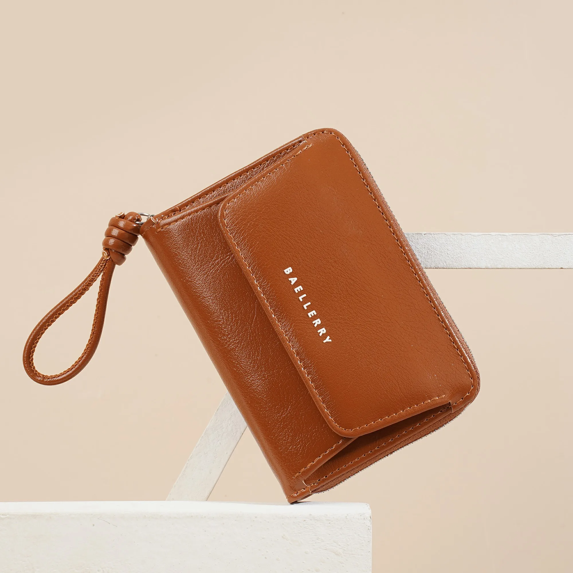 Baellerry Damen-Geldbörse mit kurzem Reißverschluss und Handschlaufe, 7 Kartenfächer, Ausweisfenster, Münzfach, minimalistisch, tragbare Geldbörse, kleine Alltagsgeldbörse, Geschenk für Mädchen – Detail 13