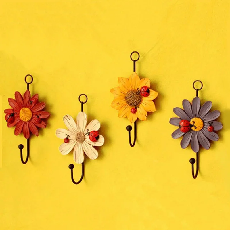 2pcs Creative Flower Shape Wall Hook Hanging Resin Ladybug Wall Decor Hook Hanger Cap Room Decor Show Wall Bag Keys Sticky Holde