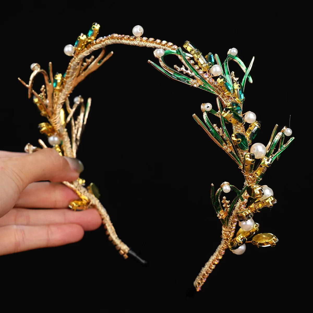 1 piece of green forest-style handmade bride outdoor wedding photo hairband