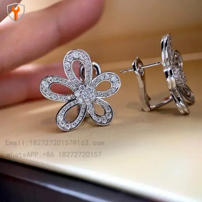 New European and American Sunflower Earrings Made of 925 Pure Silver Plated with 18K Gold Full Diamond Five Petal Flower Ear