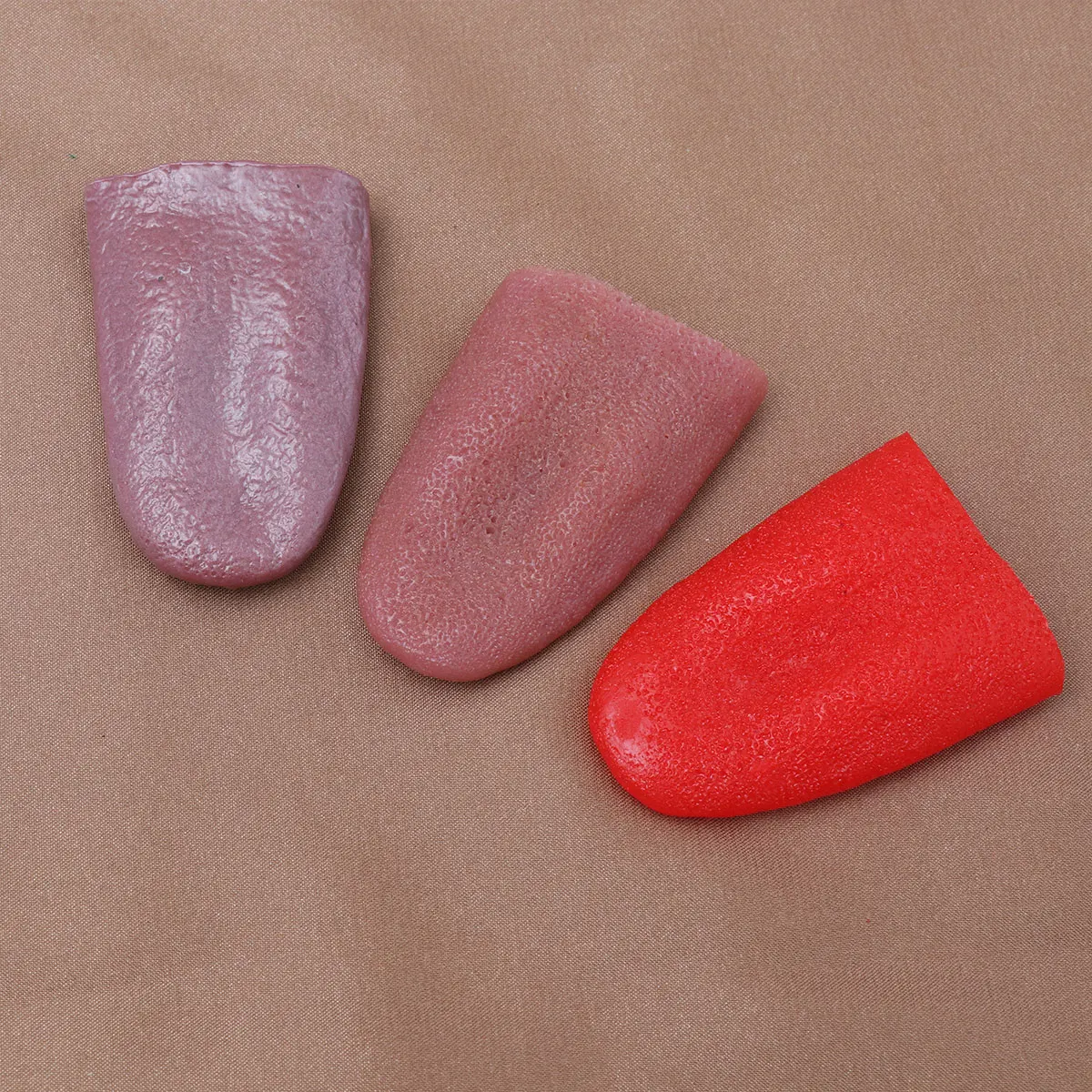 ลิ้นปลอมสำหรับคอสเพลย์สยองขวัญ 3 ชิ้น พร็อพคอสเพลย์เหมือนจริง ลิ้นเจาะเหล็กสำหรับงานปาร์ตี้เทศกาลฮาโลวีน