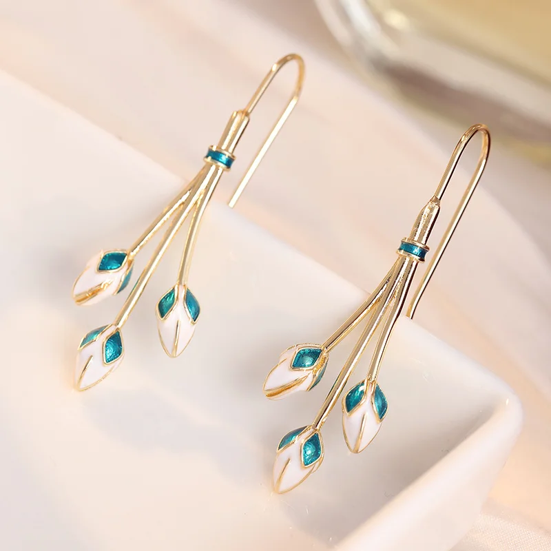 Forest Style Retro Magnolia Flower Bud Hanging Earrings Enamel Two Tone Women's Art Style Earrings Fashion Jewelry