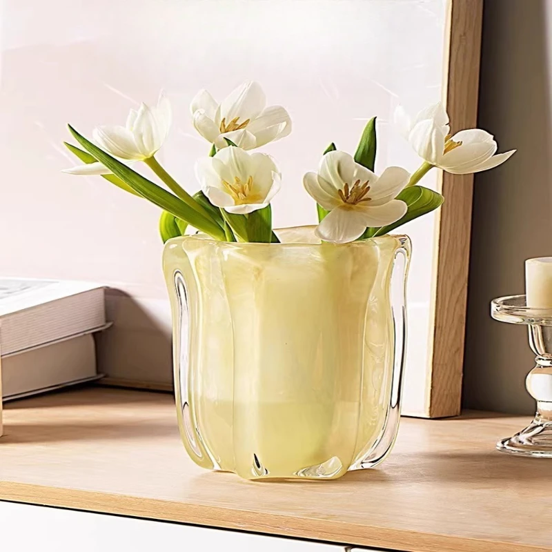 

Antique glass flower arrangement in vase, living room open wrinkle water flower cultivation device