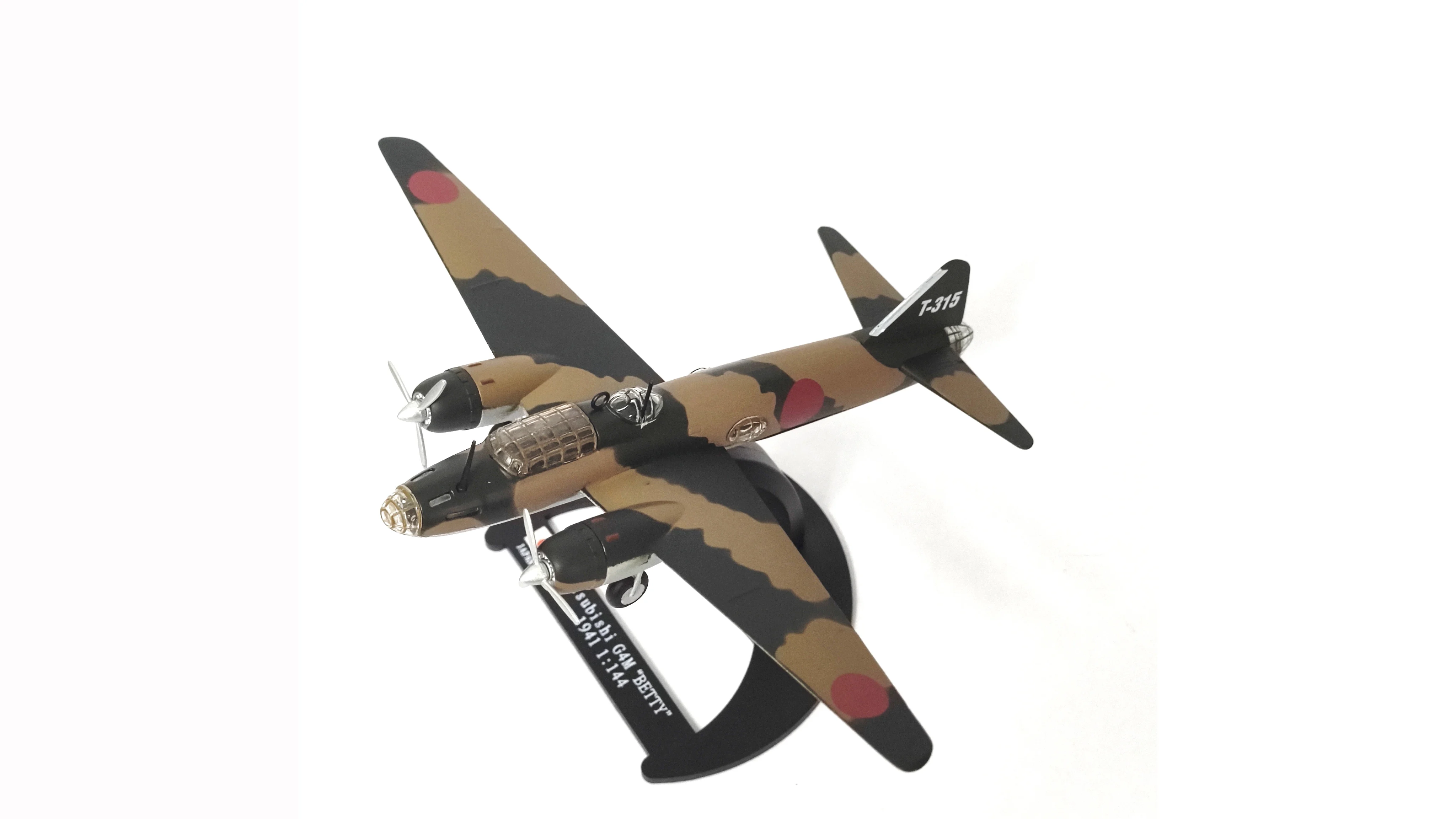 Special price out of print 1/144 Japanese 1941 Type 1 G4M Betty bomber model  Alloy Collection Model