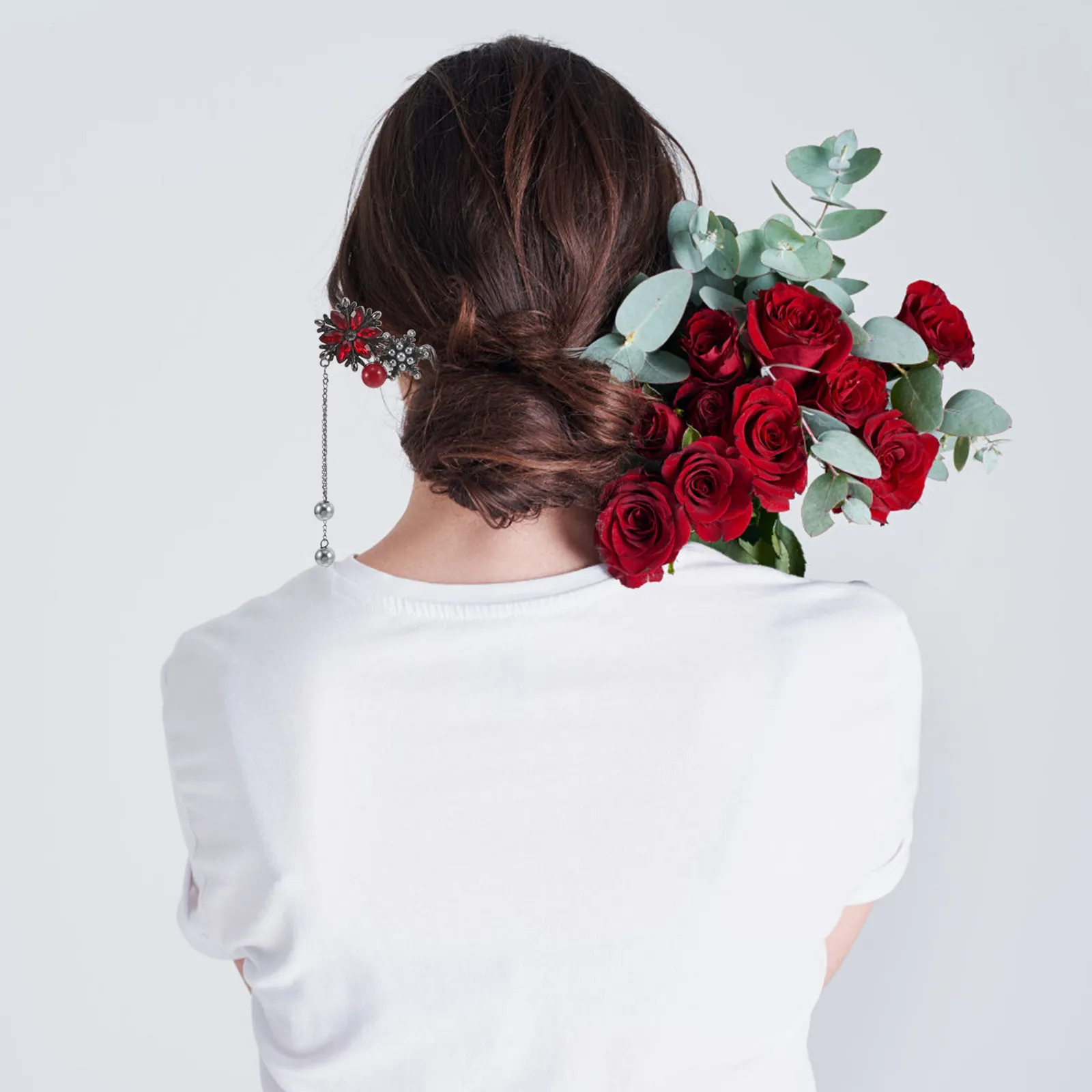 

2 шт. Элегантные заколки-снежинки в китайском старинном стиле, металлические аксессуары для волос с подвесками-кисточками для женщин, для праздников