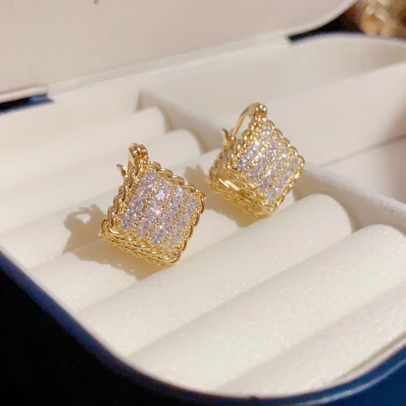 2024 New Year Niche Light Luxury High End Women's Earrings Super Shiny Full Diamond Geometric Double Sided Rhombus Earrings Fash