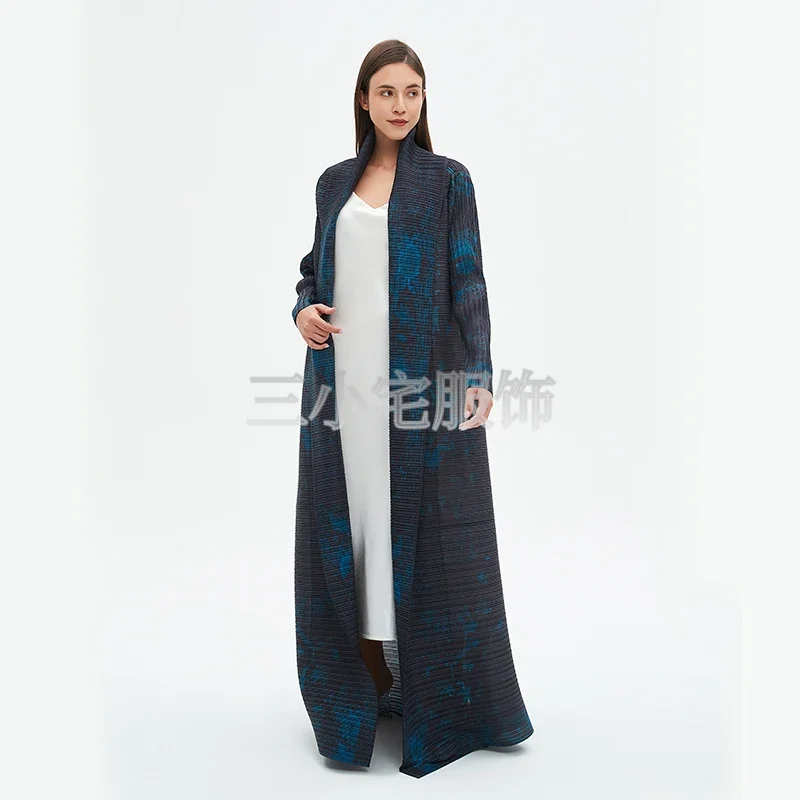 Miyake Plisowany płaszcz damski z długim rękawem z nadrukiem retro 2024 Winter New Dubai Style Plus Size Abaya