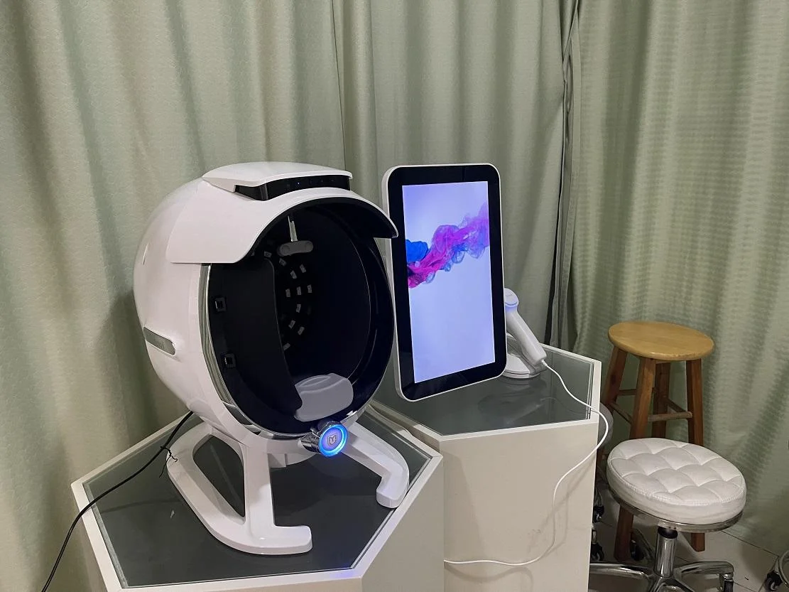 3D Skin Analysis Machine: Portable Facial Scanner with Magic Mirror - Moisture/Oil/Texture Tester for Home & Professional Use