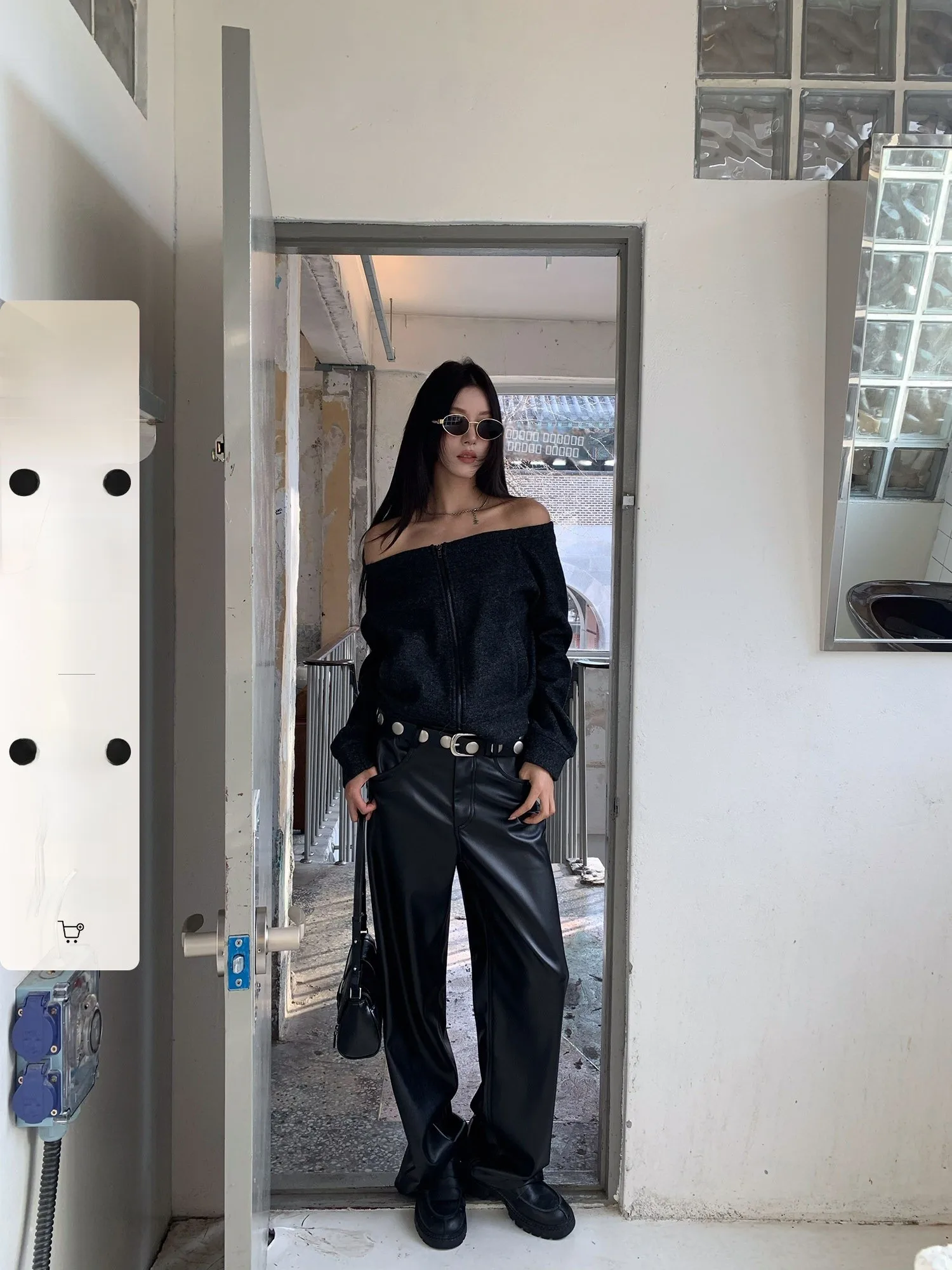 

Slimming Effect PU Leather Pants High Waist Straight Leg Casual Sle for Women Long Trousers Trendy Ladies Faion