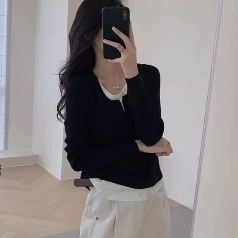 Fake Two Piece Long Sleeve T Shirt Women Korean Style Casual Irregular Contrast White Trim Tops Soft Stretch All Match Tshirt