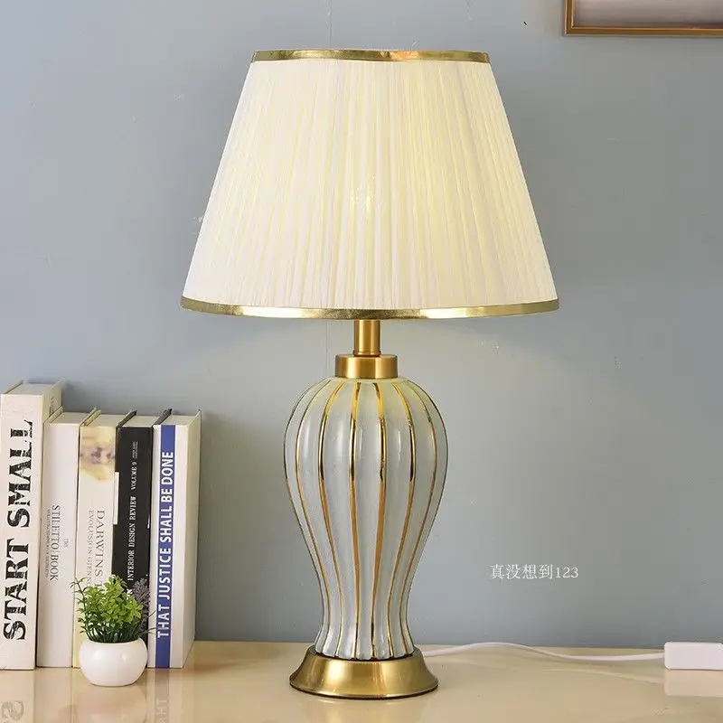 2021 جديد مصباح طاولة سيراميك مطلي بالذهب أباجورة حديثة بسيطة مصباح غرفة المعيشة غرفة نوم طاولة ديكور l #4