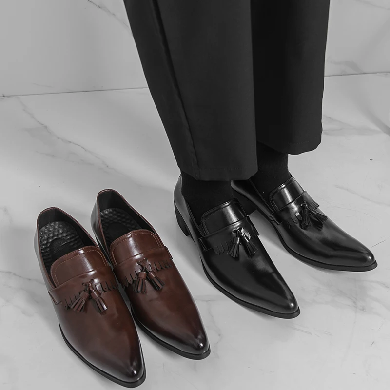 

Мужские кожаные туфли в стиле ретро, элегантные, в британском стиле, для вечеринок, размеры 38-46, для активного отдыха, классические, новые, универсальные.